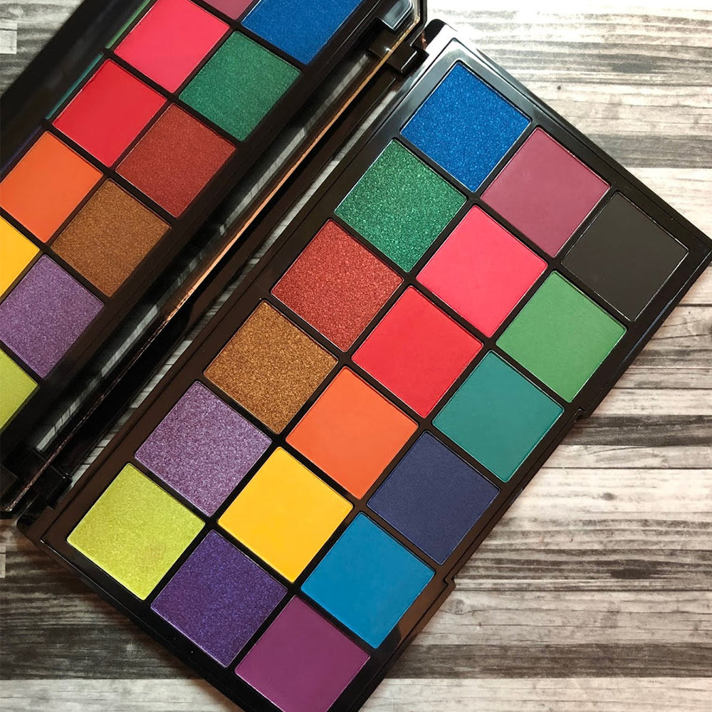 Revolution X Tammi Tropical Carnival Eyeshadow Palette – 18 Vibrant Matte & Shimmer Shades