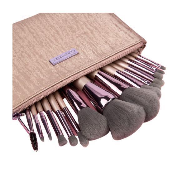 The Ultimate Master Class Brush Set & Travel Wallet